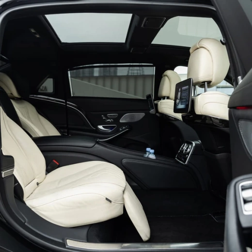 Mercedes-Maybach W222