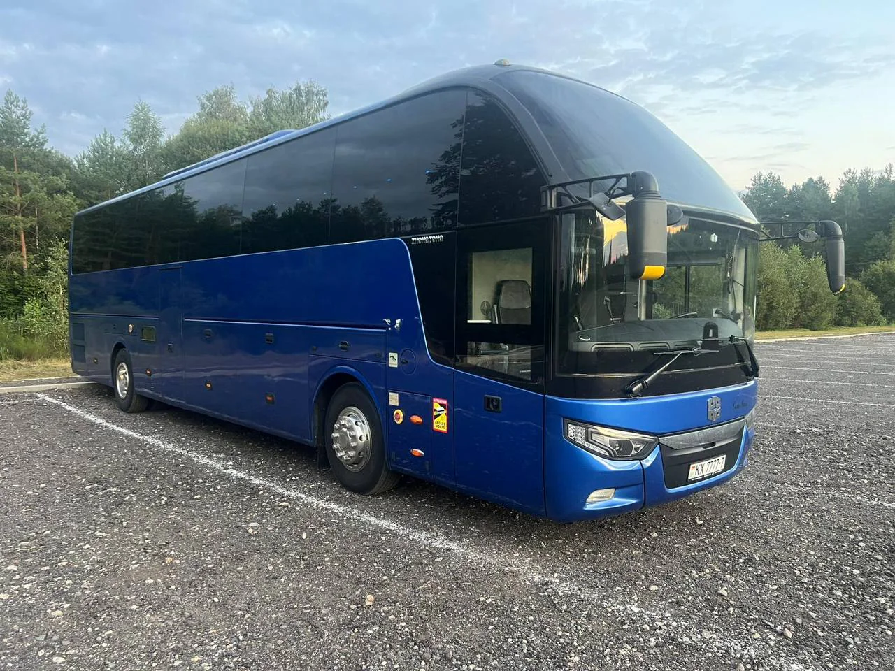 Автобус Zhoutong 55 на маршруте в Минске — аренда для экскурсий и корпоративных перевозок