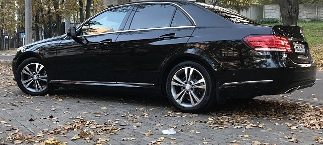 Mercedes-Benz E-Class 2015 года