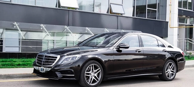 Mercedes-Benz W222 S-Class