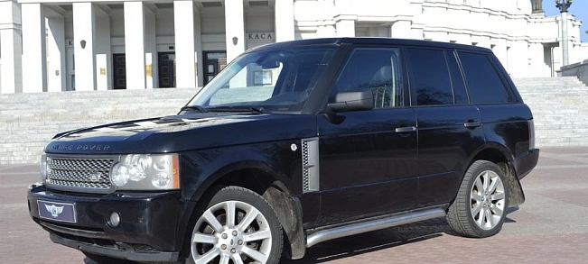 Свадебный кортеж из внедорожников Range Rover
