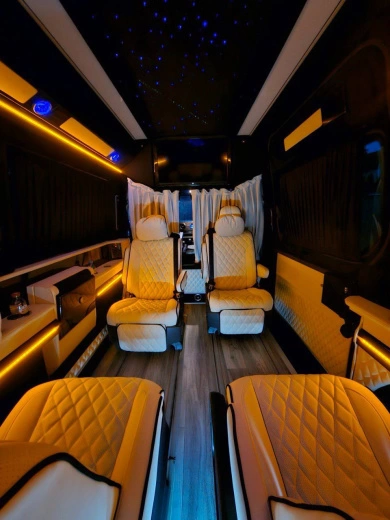 Mercedes-Benz Sprinter VIP-8