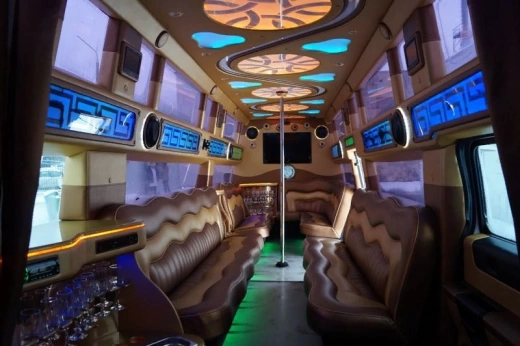 Hummer H2 2-ух ярусный Белого цвета