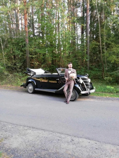 Ford V-8 1938