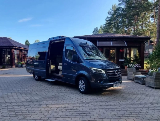 Mercedes-Benz Sprinter Black VIP