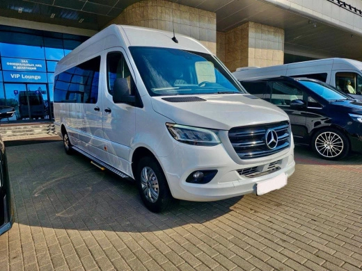 Mercedes-Benz Sprinter VIP-8