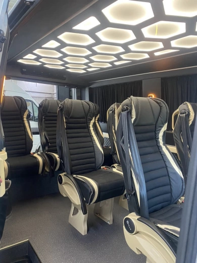 Mercedes-Benz Sprinter LUX