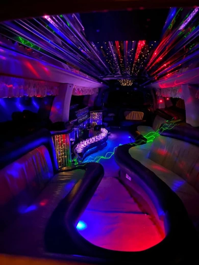 Cadillac Escalade Белого цвета