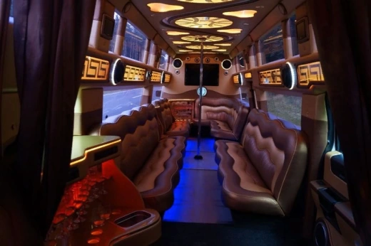Hummer H2 2-ух ярусный Белого цвета