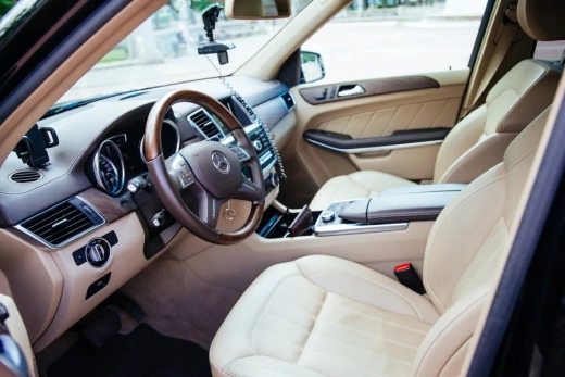 Mercedes-Benz GL Black
