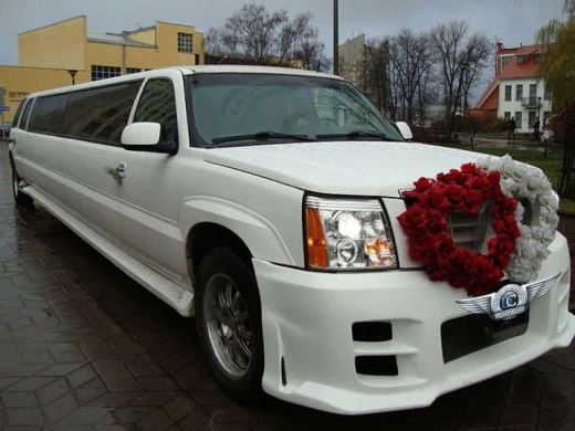 Cadillac Escalade Белого цвета