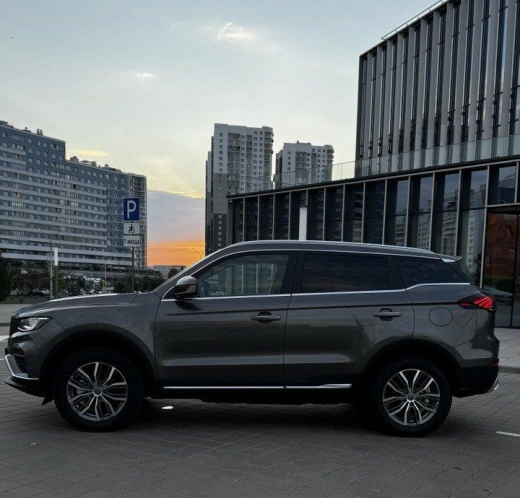 Geely Atlas Pro