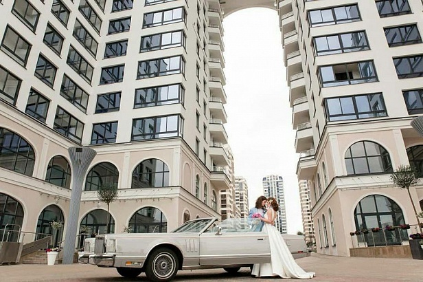 Свадьба на Lincoln Continental Mark 1977 Свадьба на Lincoln Continental Mark 1977